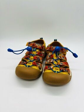 Keen Kids Yellow Multicolor Strap Sandals with Blue Bungee & Closed Toe Size 3